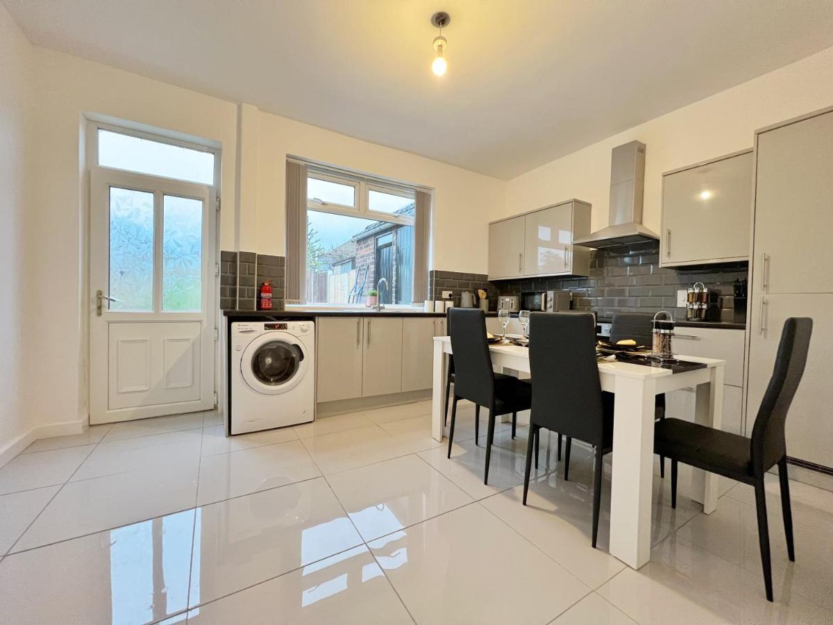 Cheerful 3 Bedroom Home With Netflix And Wi-Fi Middleton  Luaran gambar